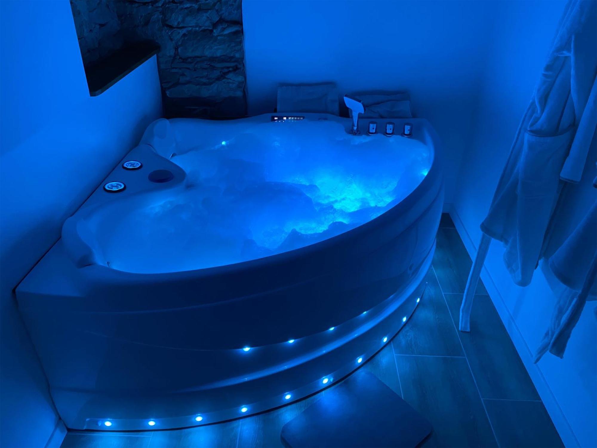Love Room- Spa- Escale Amoureuse Puygaillard-de-Quercy Zewnętrze zdjęcie